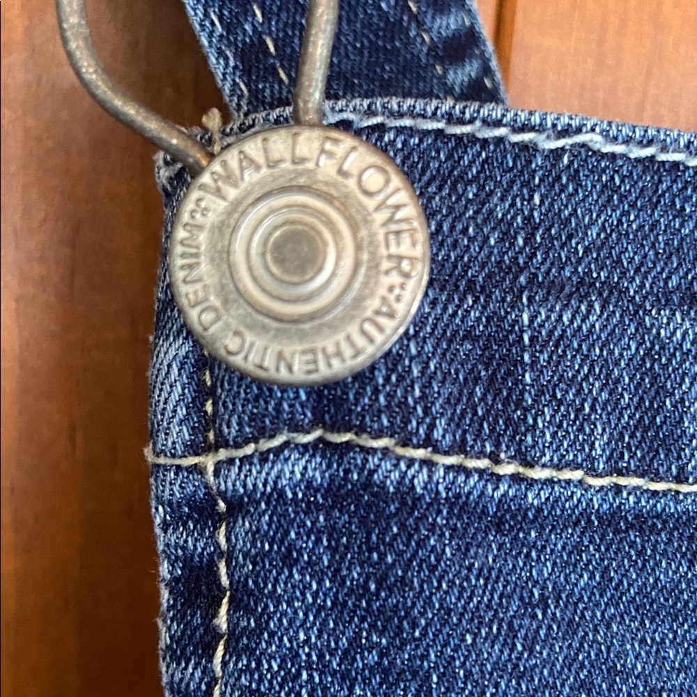 Wallflower Blue Denim Women Jeans Overalls Size Medium - Picture 15 of 16
